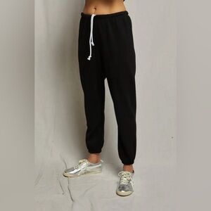 perfectwhitetee johnny womens easy sweatpant jogger true black medium terrycloth